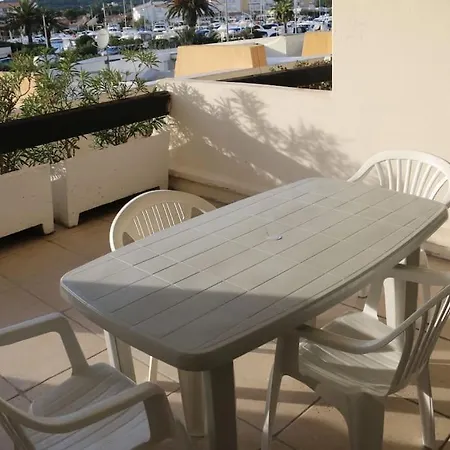 Appart 523, Port Nature 5 Au Village Naturiste * Agde